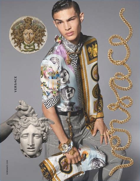 versace adv spring summer 2018 noah luis brown|Versace’s Spring/Summer 2018 Campaign is  .